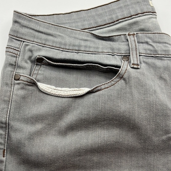 Eileen Fisher Straight High Rise Size 16 - Picture 13 of 16